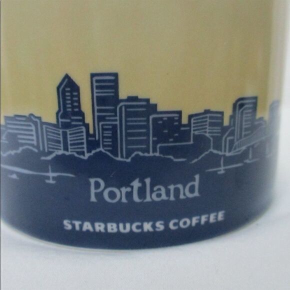 Starbucks 2009 Portland Mount Hood
Collector Series Mug Cup Mountains - Picture 6 of 11
